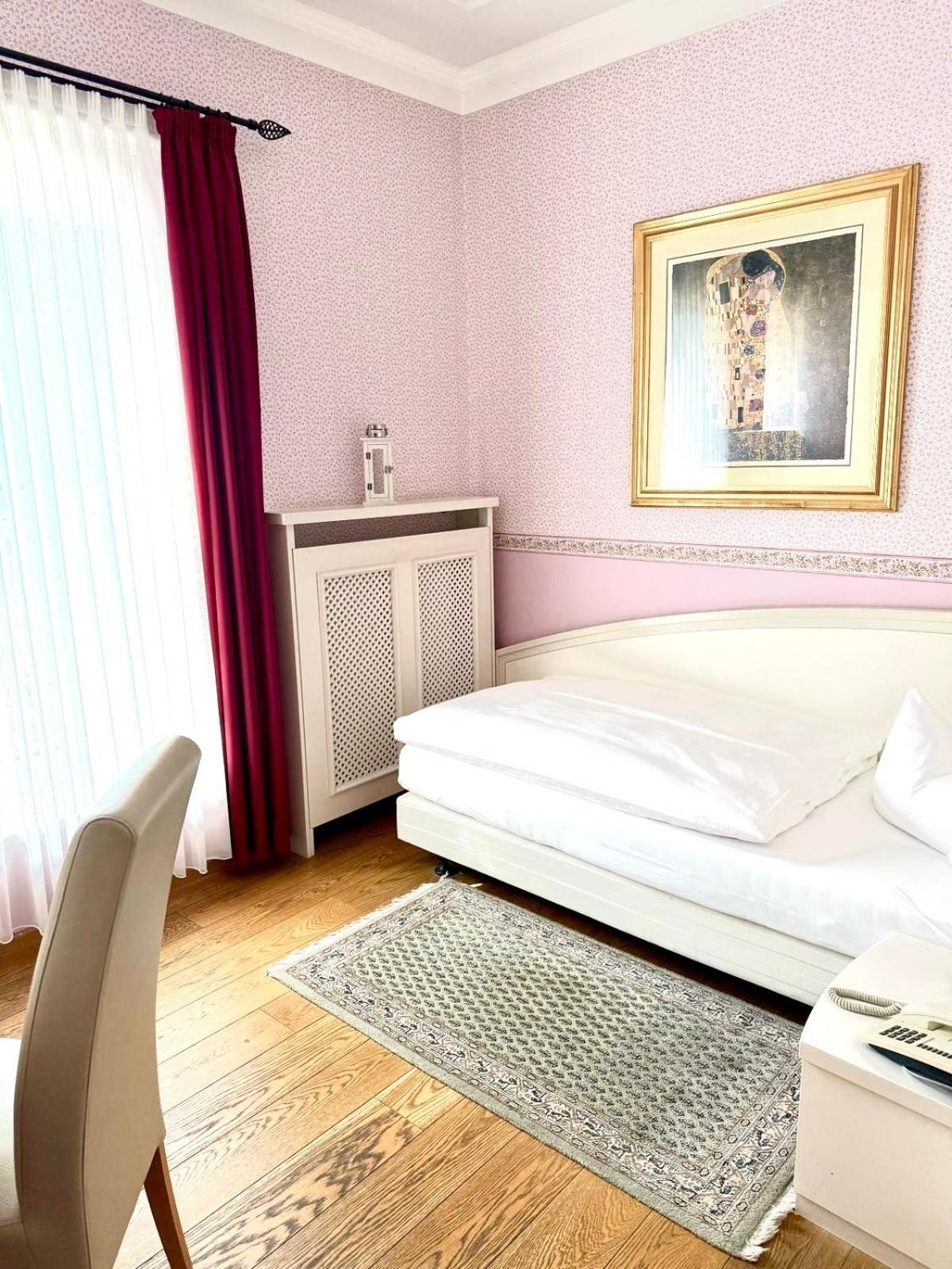 Hotel Seehof Leipzig Zwenkau Exteriör bild