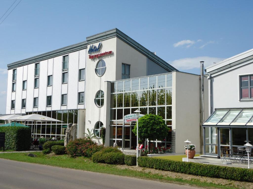 Hotel Seehof Leipzig Zwenkau Exteriör bild